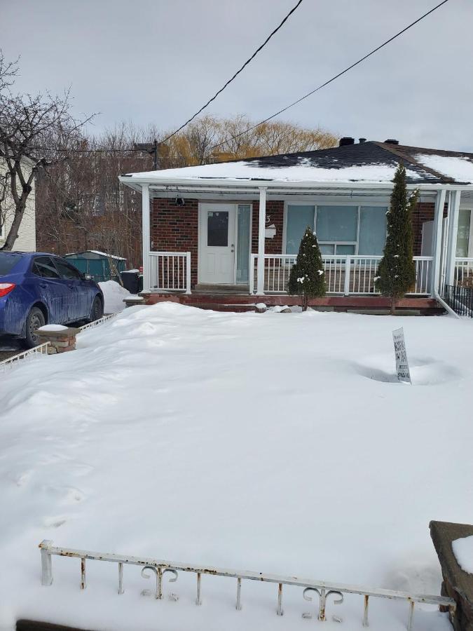 Maxwell Esabu Appartamento Toronto Esterno foto