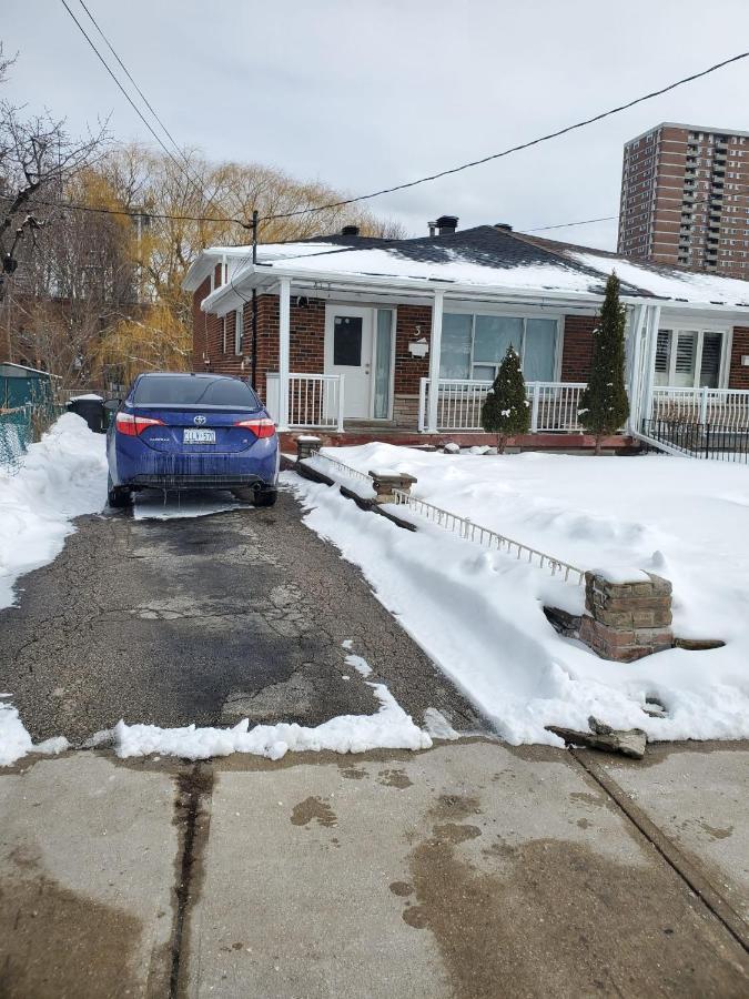 Maxwell Esabu Appartamento Toronto Esterno foto